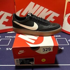 Nike Black and White Casual Shoes